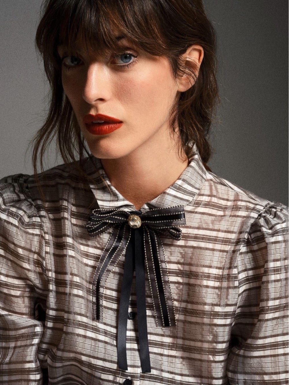 Rhinestone Tulle Choker Neck Bow